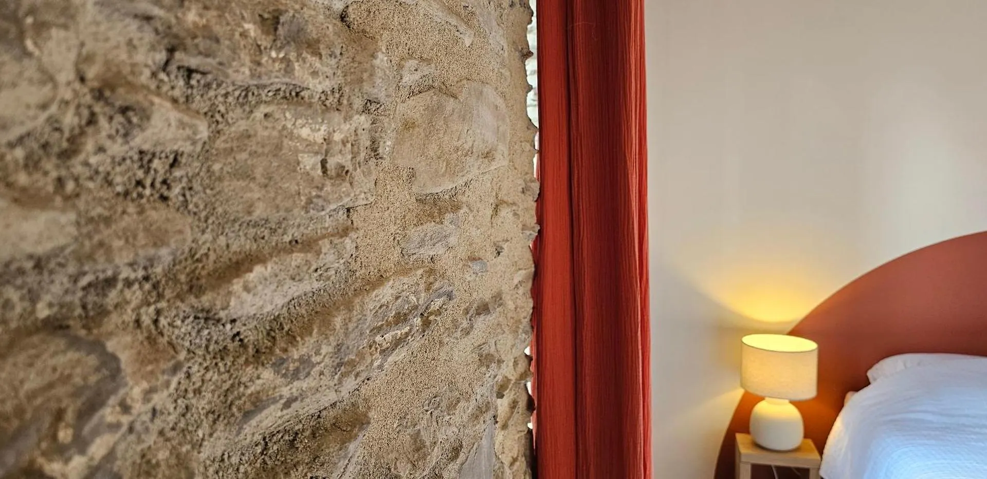 Chambre D'Hote De Charme L'Escapada Les Echappees Belles Antignac Couette-café